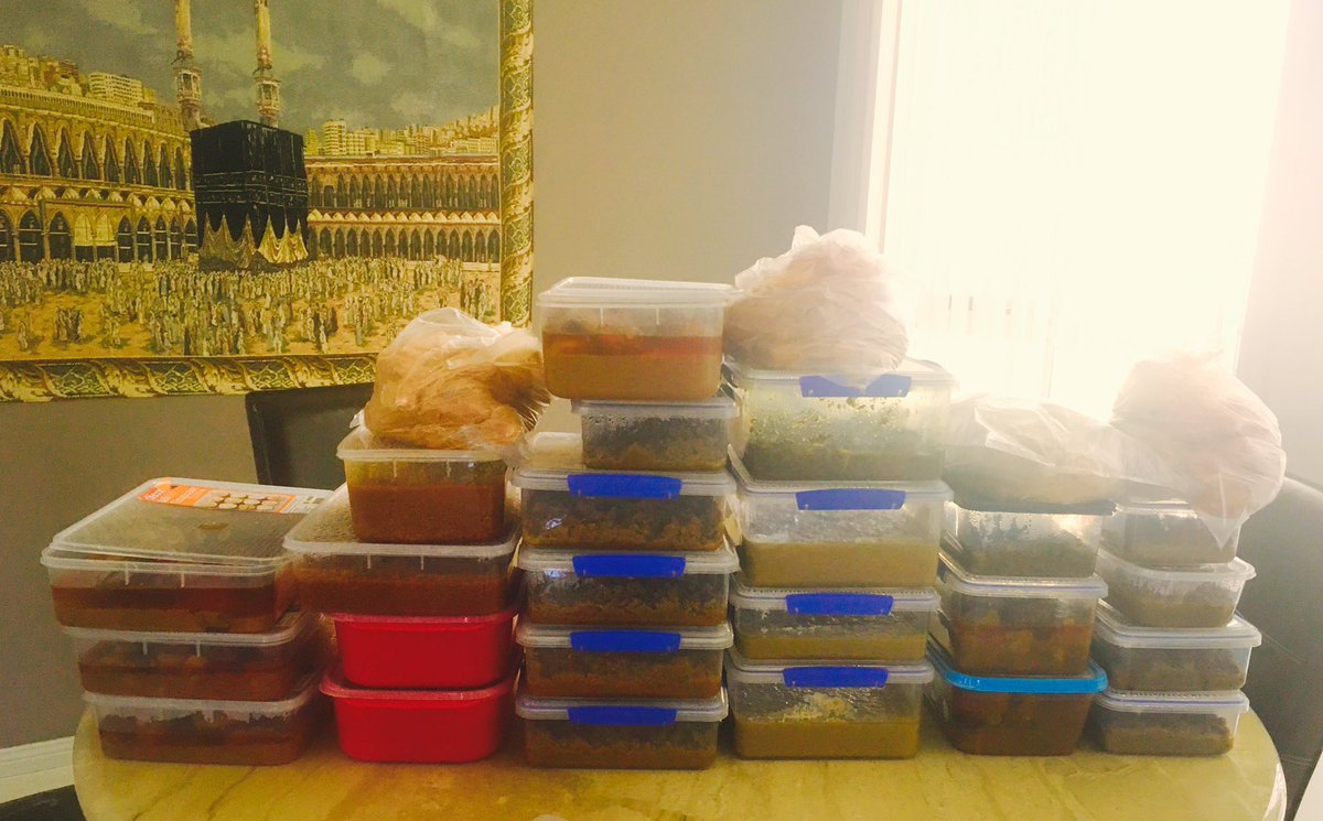 DrFaryalWaqar's tweet photo. Not a bad effort by myself to organise food 4 the family while I'm busy with work! #sotirednow #lifeisnevereasy https://t.co/ahSIbAF43r