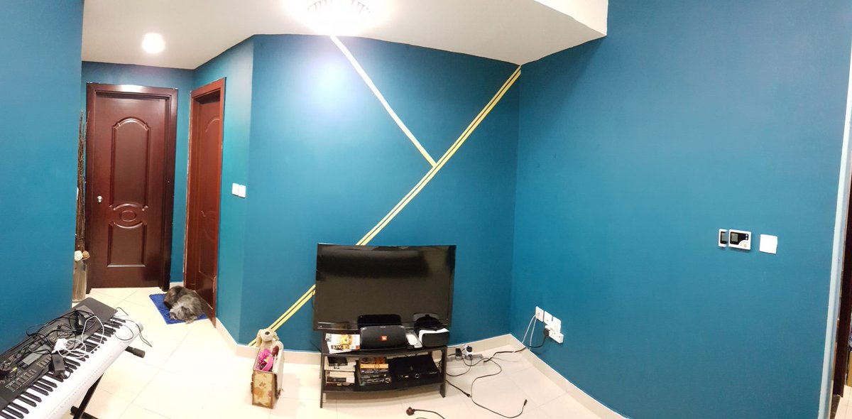 1210Zee's tweet image. room ready to accomodate the new sofa 😊 #ManualLabour
