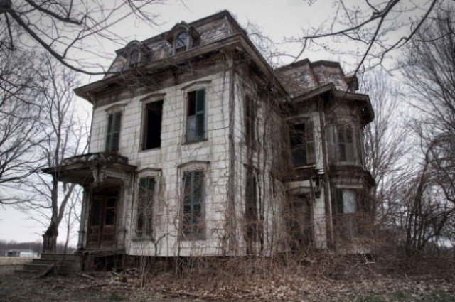 ClevelandScene's tweet photo. 16 Photos of Helltown, Ohio in Summit County
https://t.co/4EtlRYQr5I https://t.co/3b2GGGQju1