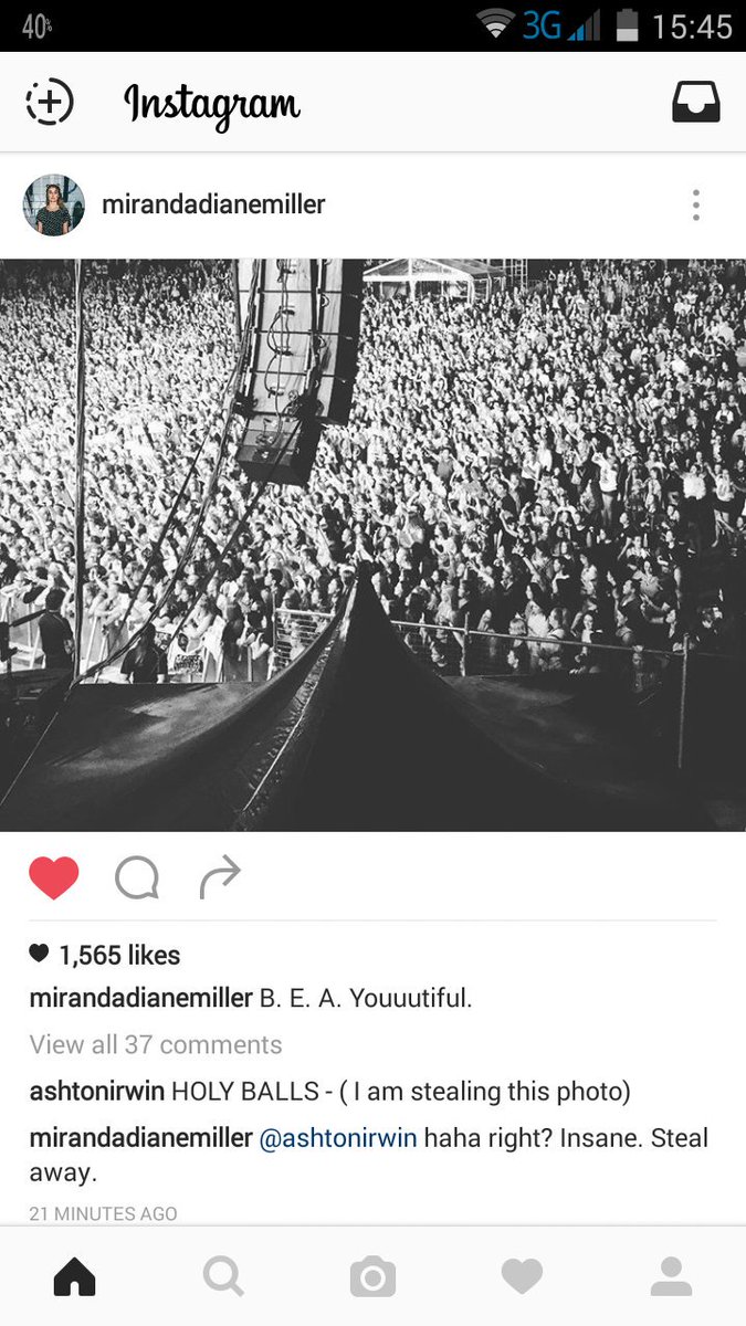 Lebanese5SOSFam's tweet photo. @Ashton5SOS you're so you I'M JEALOUS ft. @MirandaMiller  #SLFLBrisbane https://t.co/joUO2eF9zP