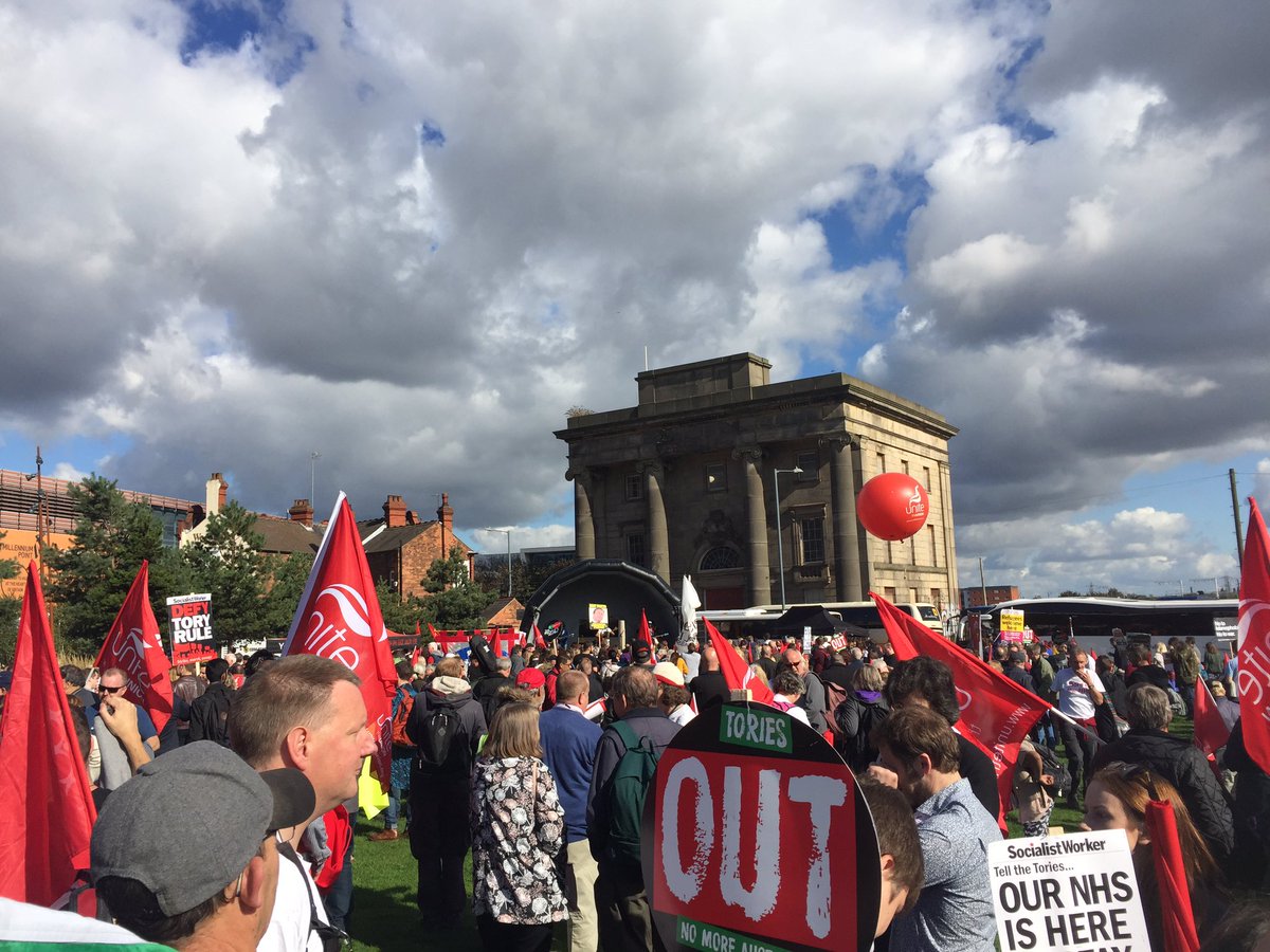 bannertheatreUK's tweet photo. We're playing now! #Birmingham #stopthecuts #ToriesOut #TakeBackBrum https://t.co/69AuVVCM27