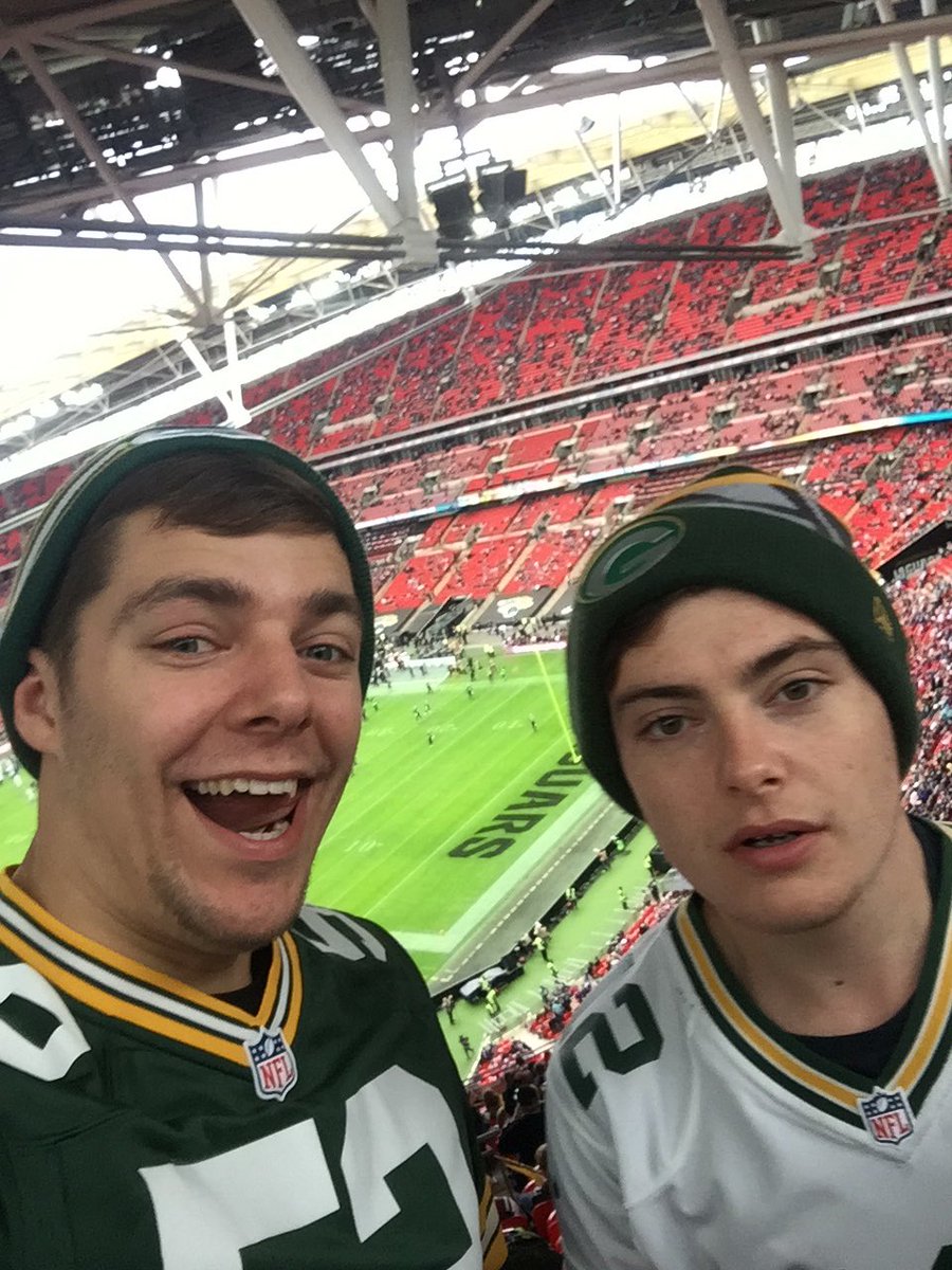 ArnieZ13's tweet photo. #NFLWembley #ColtsVSJaguars #NFLUK #NFLSunday #nfllondon #NFLKickoff https://t.co/QByGCyS7sb