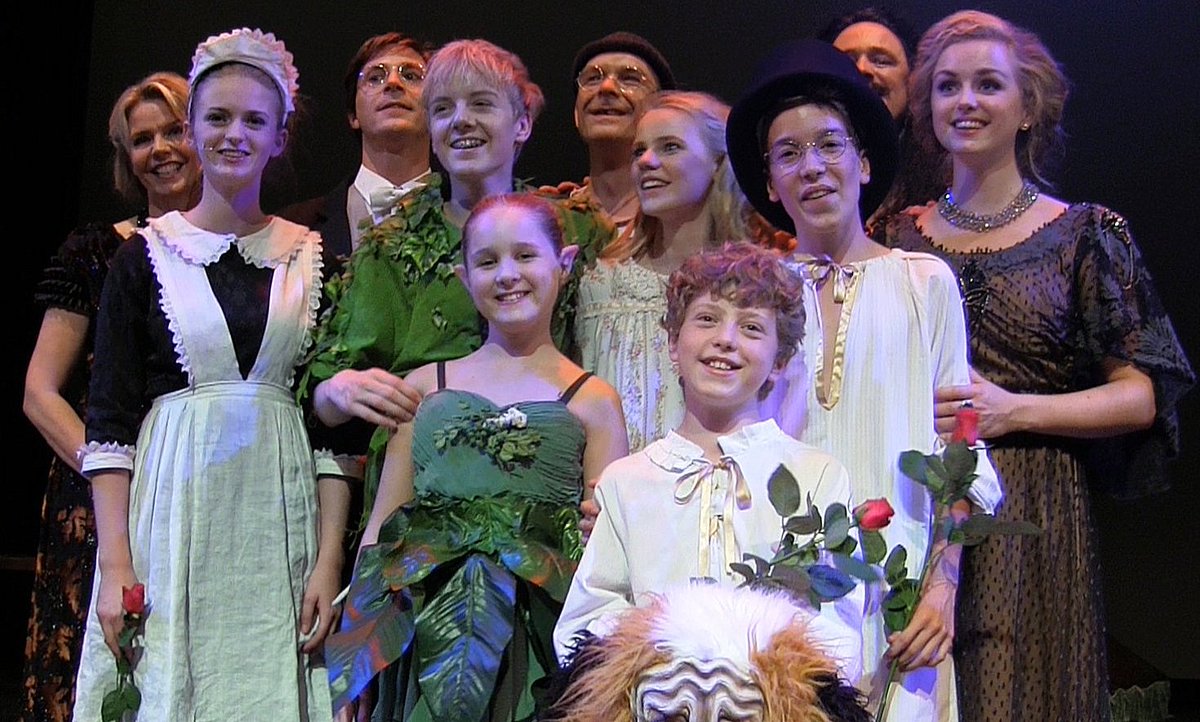 Musicalworld's tweet photo. STRAKS OP VIDEO. Première musical #PeterPan #HetEchteVerhaal met @RoanPronk @VdeLusenet @jerpha @njmtmusicals. https://t.co/59WghFIWe0