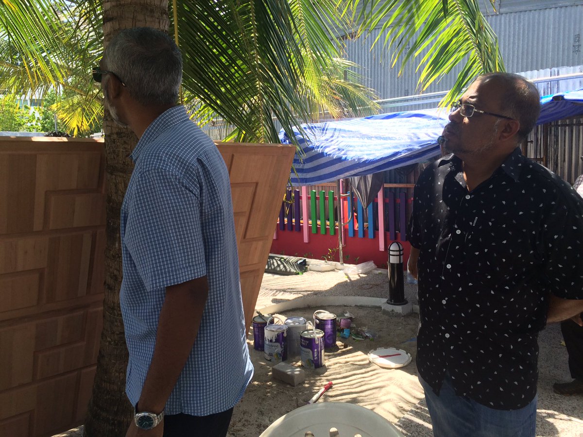 H_haleem_AH's tweet photo. @PresidentYAG @HousingGovMv @MMuizzu  visited to the Carnival Park today and checked the progress, #HeqlingAParadaise  #RaeesYameen2018 https://t.co/Ory3IgTkYt