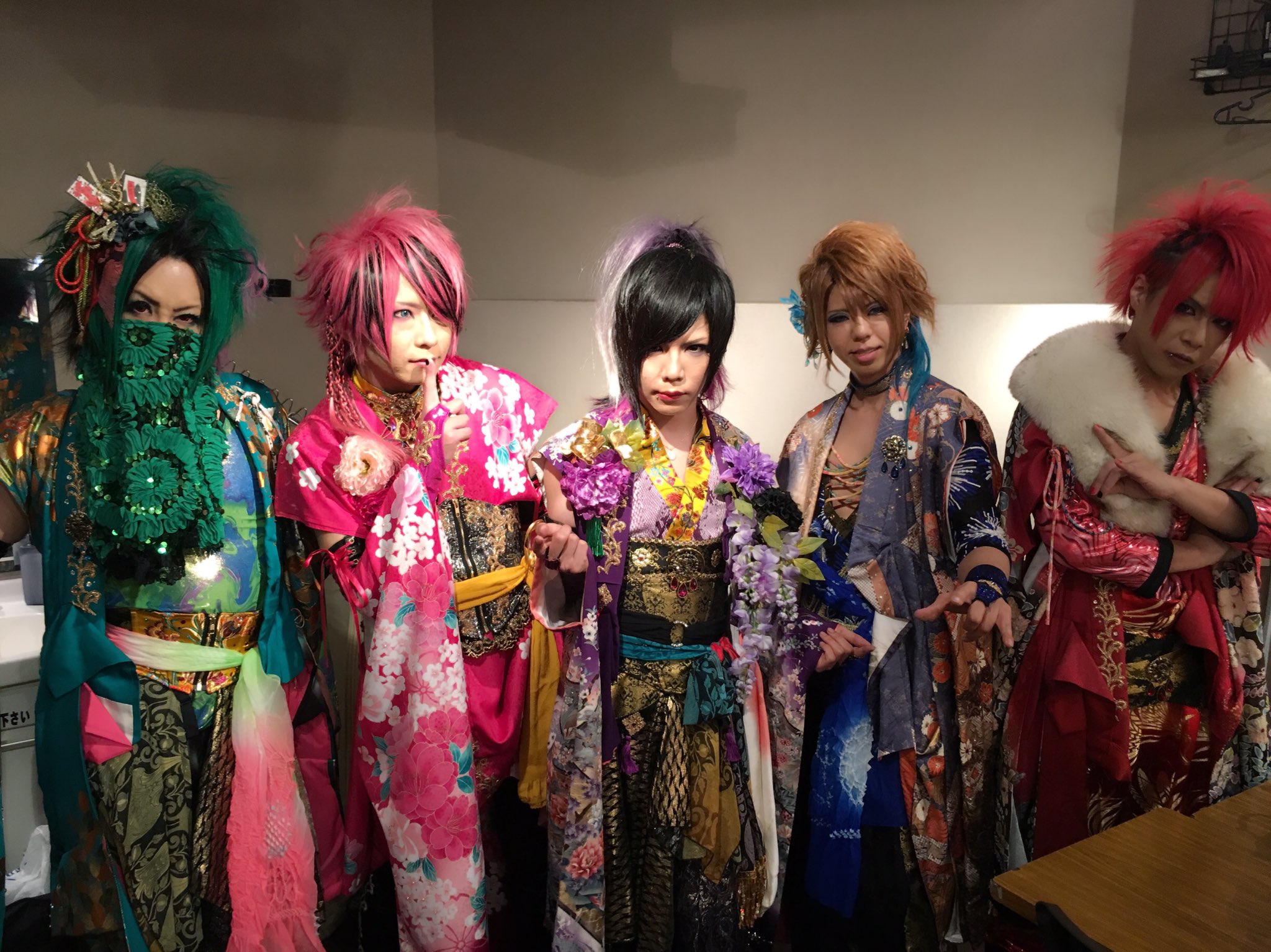 己龍遠海 准司 チェキ （己龍】遠海 准司 on X: 