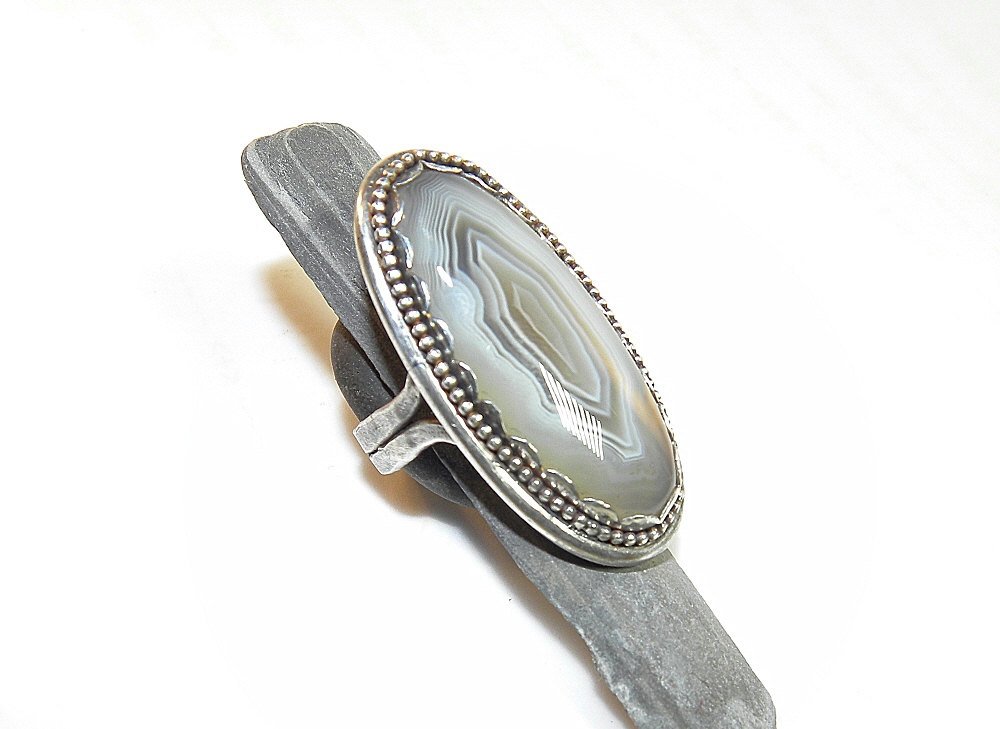 LoveStoneArts's tweet photo. Botswana Agate Sterling Ring Generous Oval R120 https://t.co/QBEWAerBIl #LoveStoneArts #CollectorQuality https://t.co/c1cQ0MIaRQ