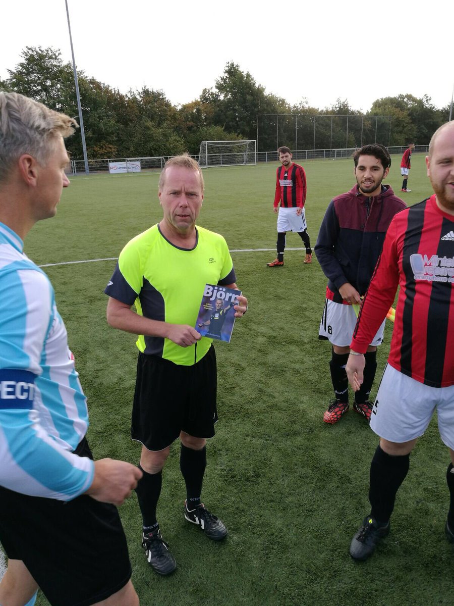 Juventa12_4's tweet photo. Week van de scheidsrechter. https://t.co/JTwCVYmDSS