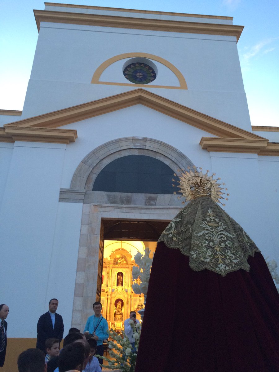 GrupoJovenN's tweet photo. Rosario de la Aurora de María Santísima de las Lágrimas. https://t.co/vqmgrvi71D