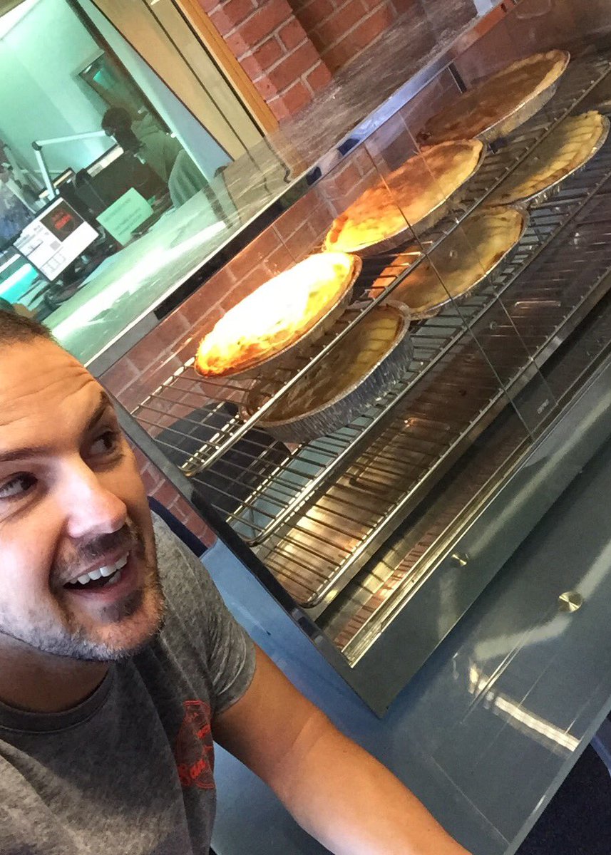 Pies have arrived! #PaddysSundayDinner