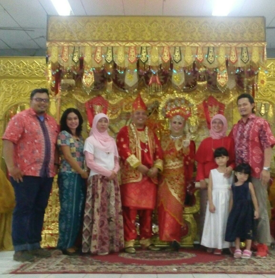 selamat atas pernikahan ketua #GeNAMDepok <a href="/roktafiansyah/">Topson</a> dan istri.. langgeng2 ya bro top :))