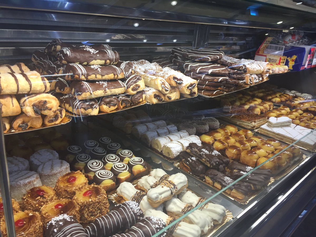 RestDehesa's tweet photo. ¿A que tiene buena pinta?. Esto y más en la tienda de productos artesanos de la tierra en #LaDehesa. https://t.co/dX6bQa2Gmy