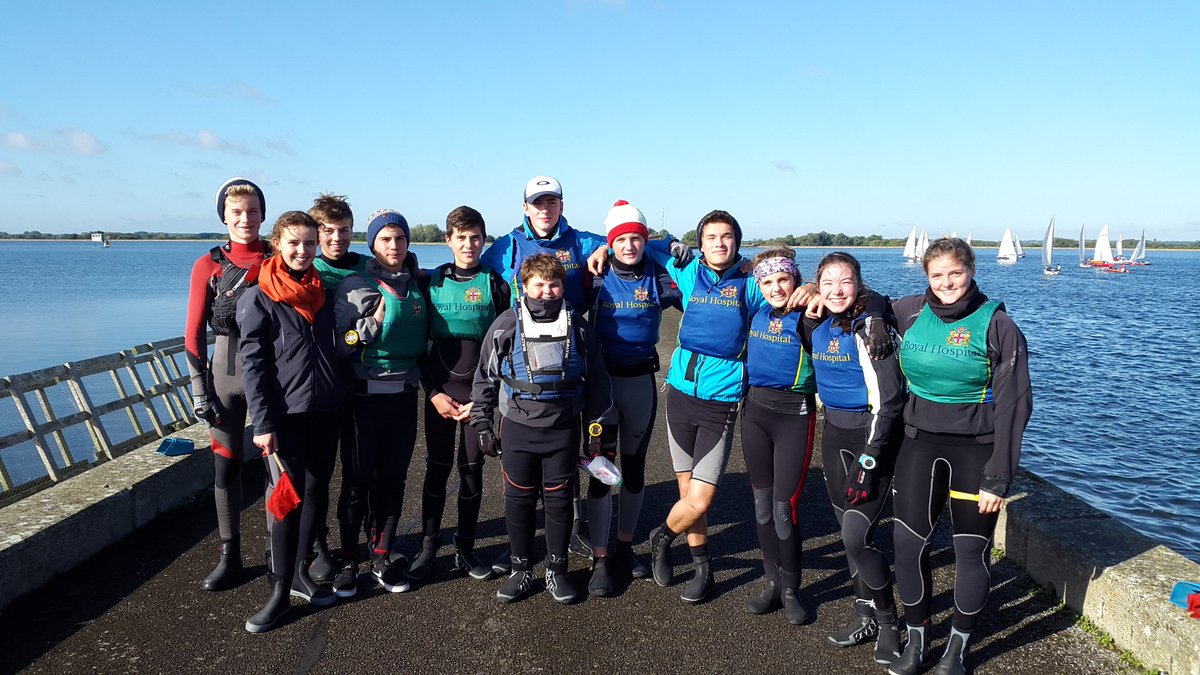 RHSsailingteam's tweet photo. Rhs blue and green at farmore ready to go. @RHSsailingteam @RHSSuffolk #BSDRA https://t.co/ySWJWuYhA0