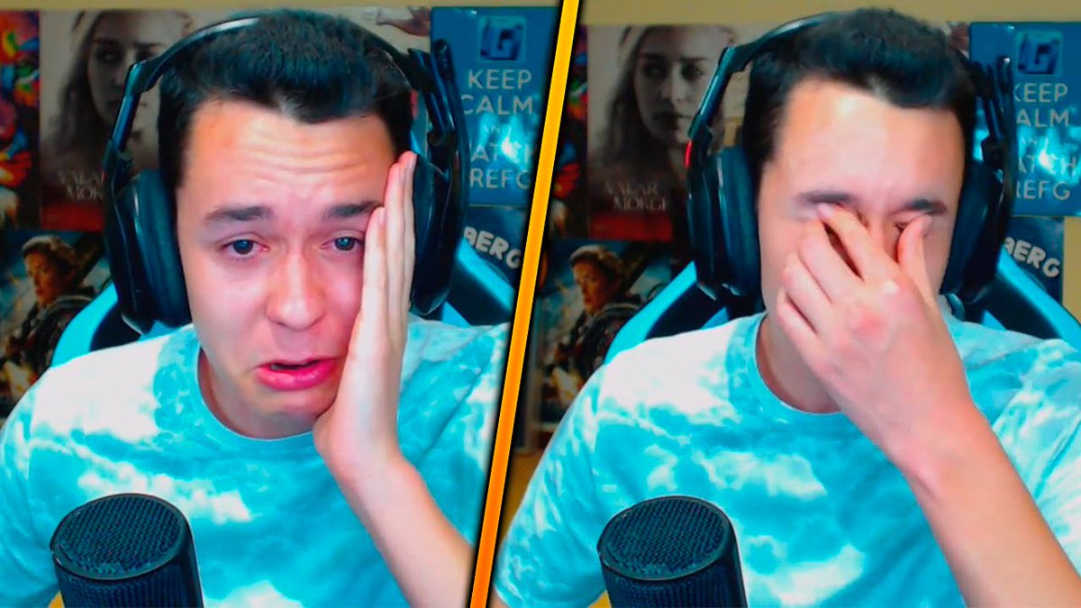 _TheGrefgYT_'s tweet photo. Como va el dia, yo aquí llorando https://t.co/mjb4YwCH6K