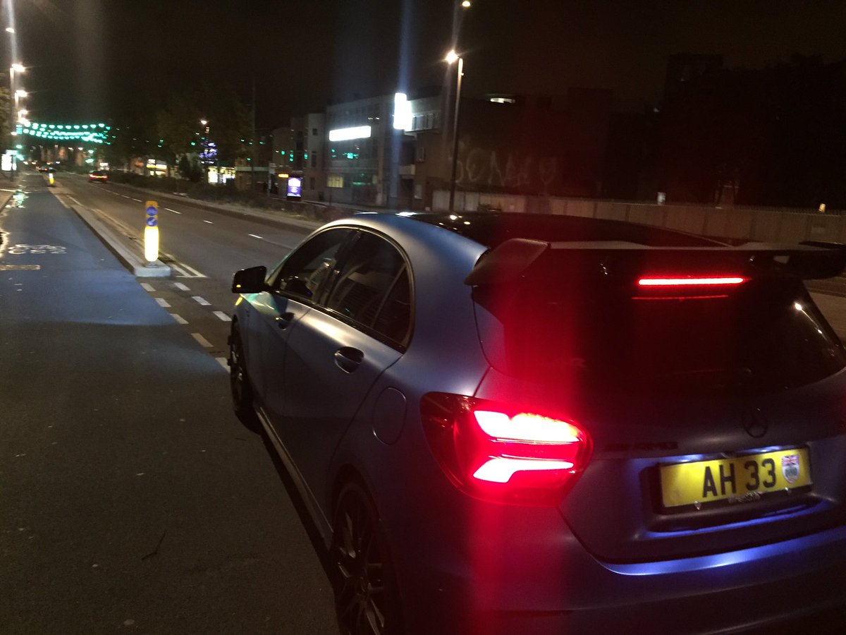 Some fun yesterday in London after BT Sport then bumped into some of guys <a href="/LucianoBacheta/">Luciano Bacheta</a> <a href="/RikiChristo/">Riki Christo</a> <a href="/ArchieHamiltonR/">Archie Hamilton Racing</a> 👌🏼