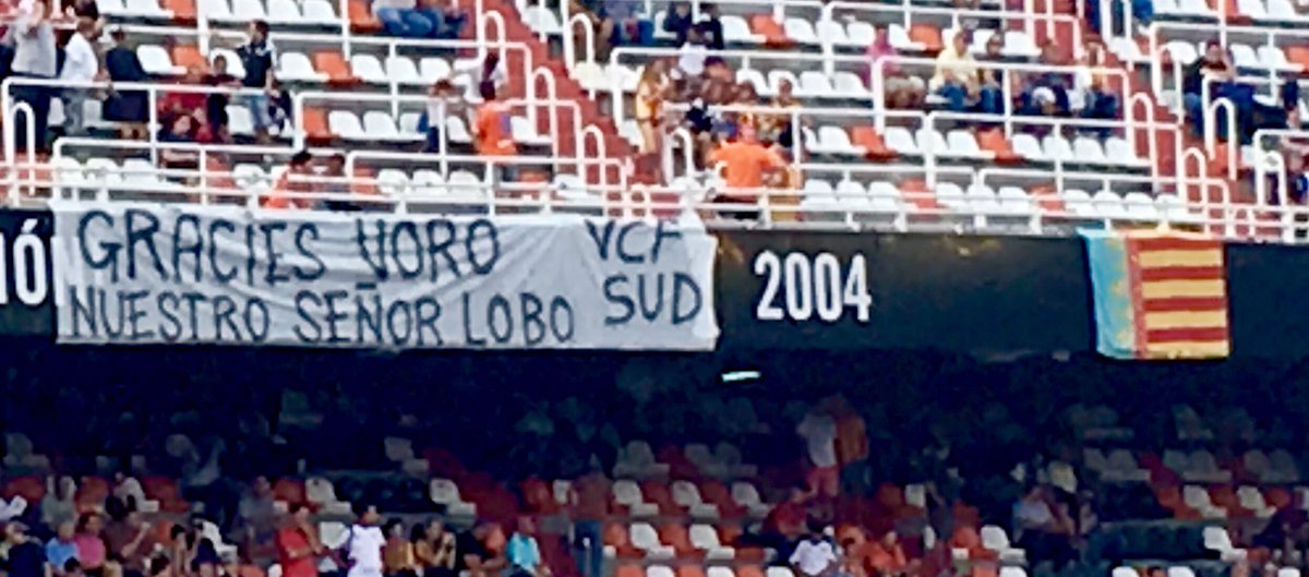 PVFACEBOOK's tweet photo. Pase lo q pase #graciesvoro @valenciacf #vcfatletico https://t.co/34qr01EQHW