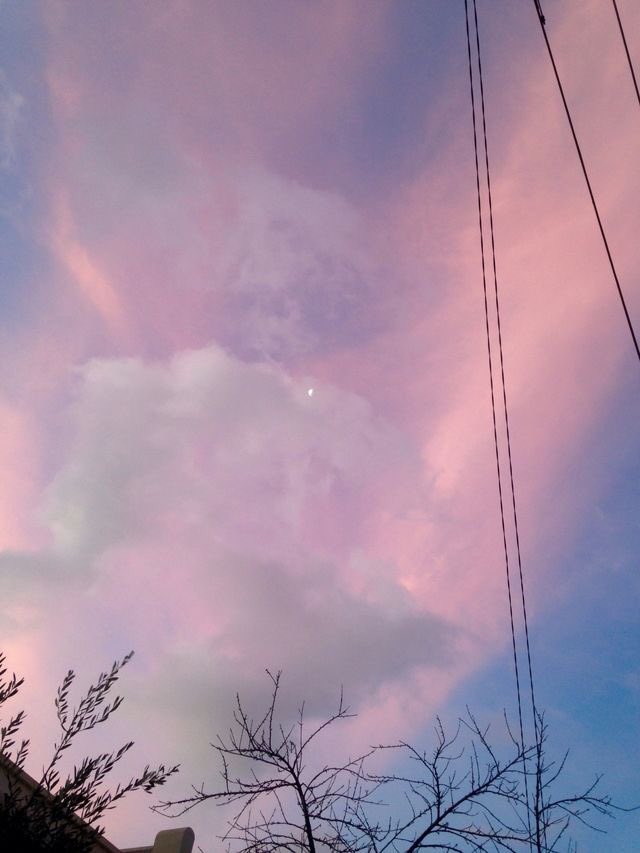 WeAreSexAndLove's tweet photo. "era una soñadora, perdida en el cielo" https://t.co/Uo7KmH9kVv