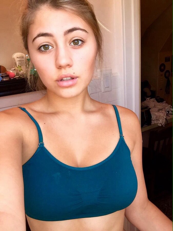 HotYouTuberPics's tweet photo. Mini Collection - Lia Marie Johnson https://t.co/c77xgBRzSB