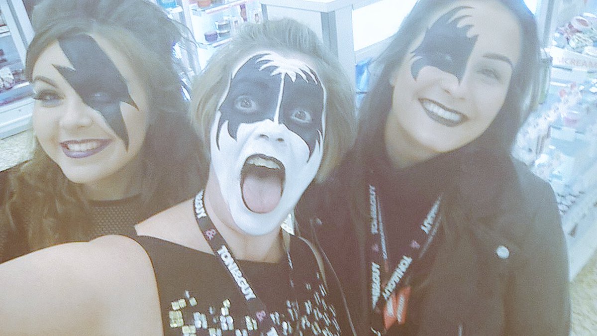 Rock the shop ☠️🤘🏽