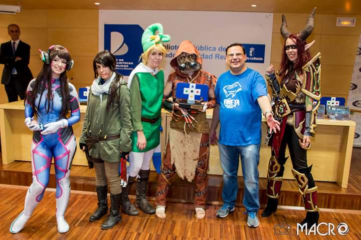 CiudadRealStart's tweet photo. Ganadores del concurso de cosplay junto con nuestro jurado @Ignea_Ignius @Sil_Moriyama @MonicaMusic8 @SeleneVirus https://t.co/IZa8zlNWgL