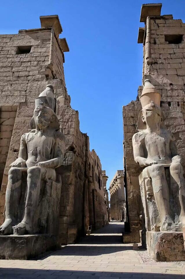 callochoa's tweet photo. Luxor Temple https://t.co/7FKBPgVzry