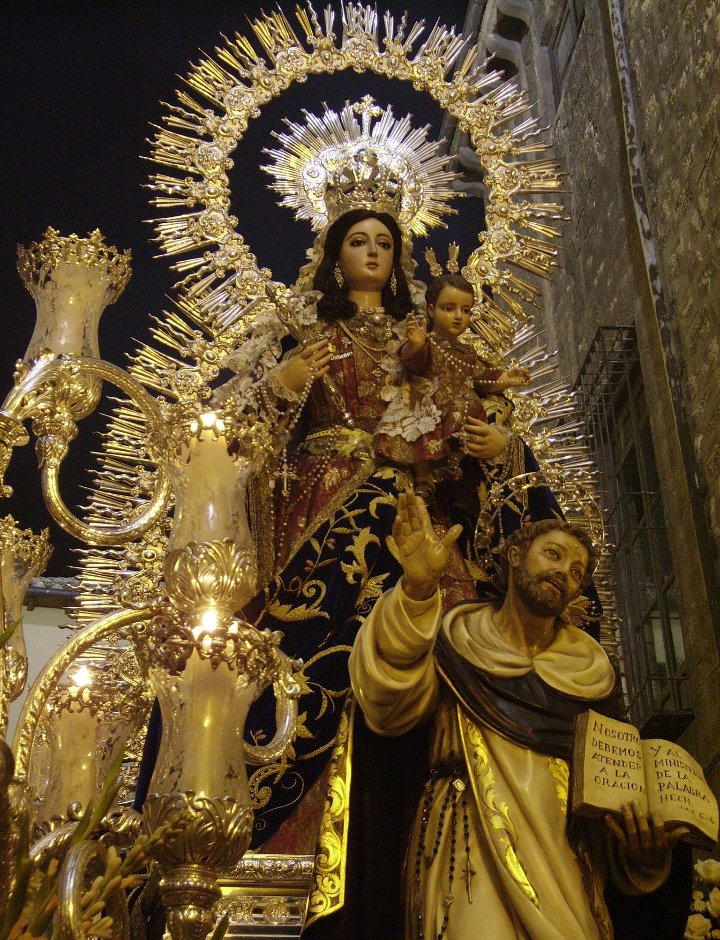 ¡Ya llegó <a href="/Rosario_Jaen/">Hdad Rosario Jaén</a>! Aquí está vuestro domingo. Procesión esta tarde, a las 18:00 #Jaén #SuenaLaEstrella