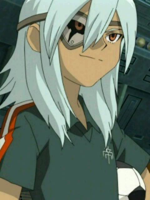 帝国のFW佐久間。鬼道の理解者の1人。途中エイリア石で闇落ちし、皇帝