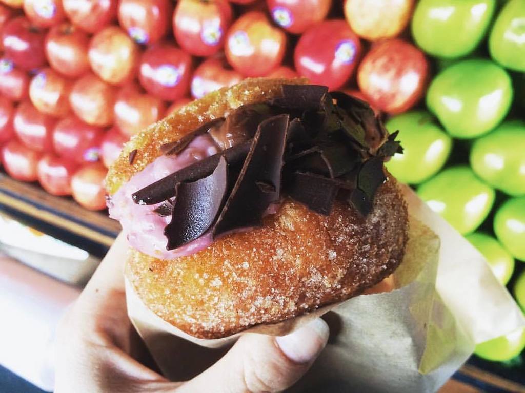 Market life!
📷 <a href="/mish/">mish</a>.melbourne 
#donuts #southmelbournemarket #clementcoffee