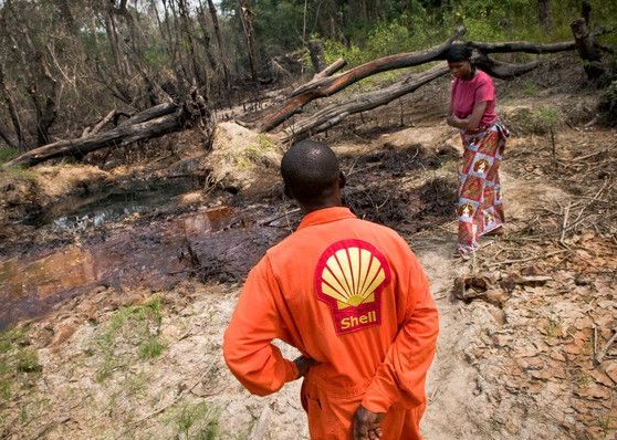 _Joep's tweet photo. Hee @Shell_Nederland, lukt het hersenspoelen bij #GenerationDiscovery? Moeten jullie niet eerst je rotzooi opruimen? https://t.co/M6JHqyly4J