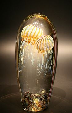 SSHMSkay's tweet photo. #etsyglasspaperweights magical https://t.co/XGXavLBPyZ