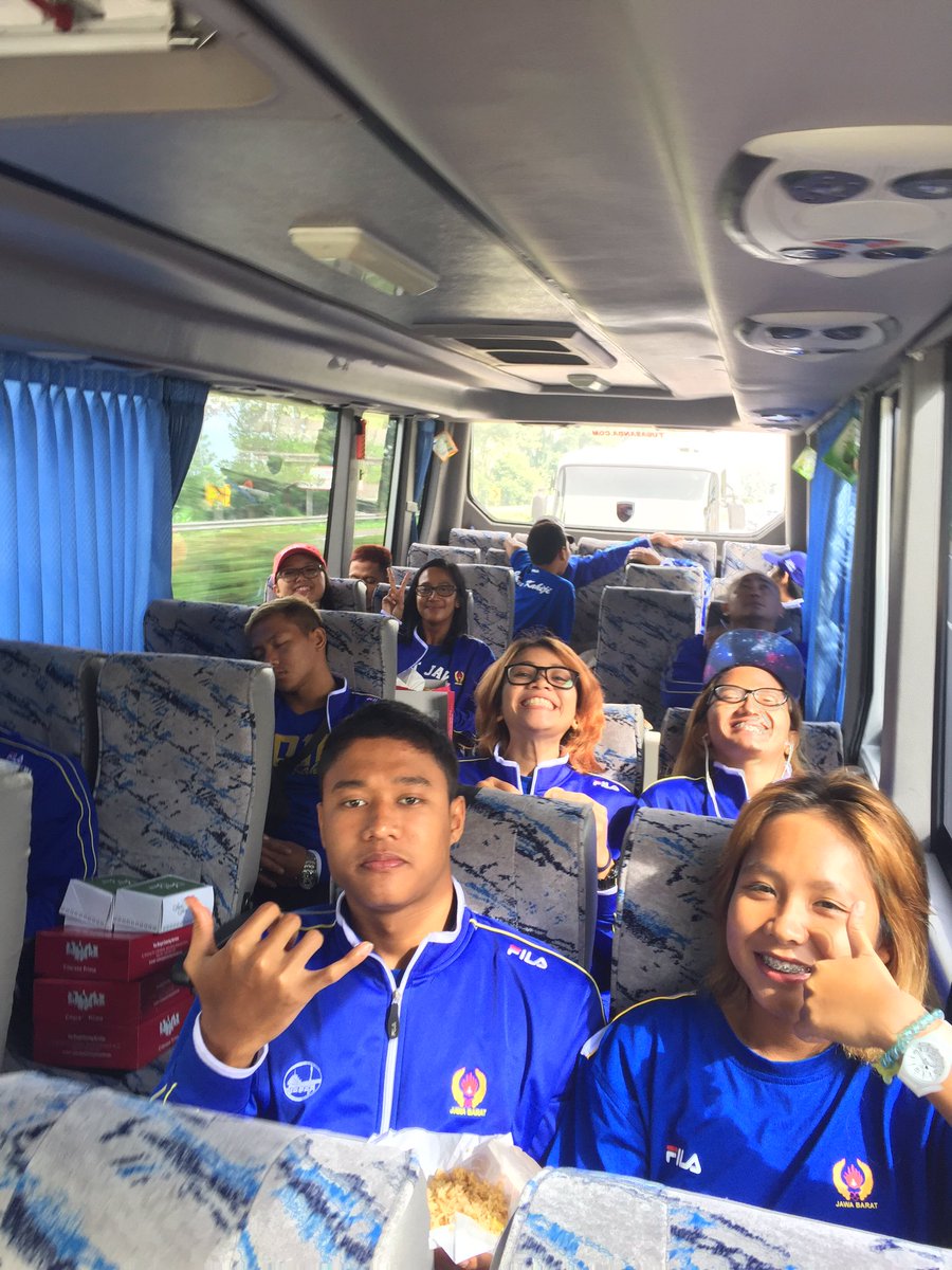 Selesai berlaga di arena PON XIX, romb atlet Jabar bertolak ke Garut berbagi peduli dan empati <a href="/aheryawan/">Ahmad Heryawan</a>