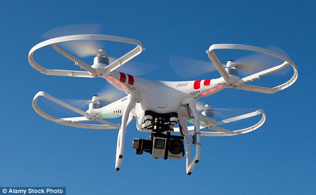 Are we thinking no fly zones over jails too... #baddrones Drone flies ‘weapons and escape kit’ into jail  dailym.ai/2dFyIiI