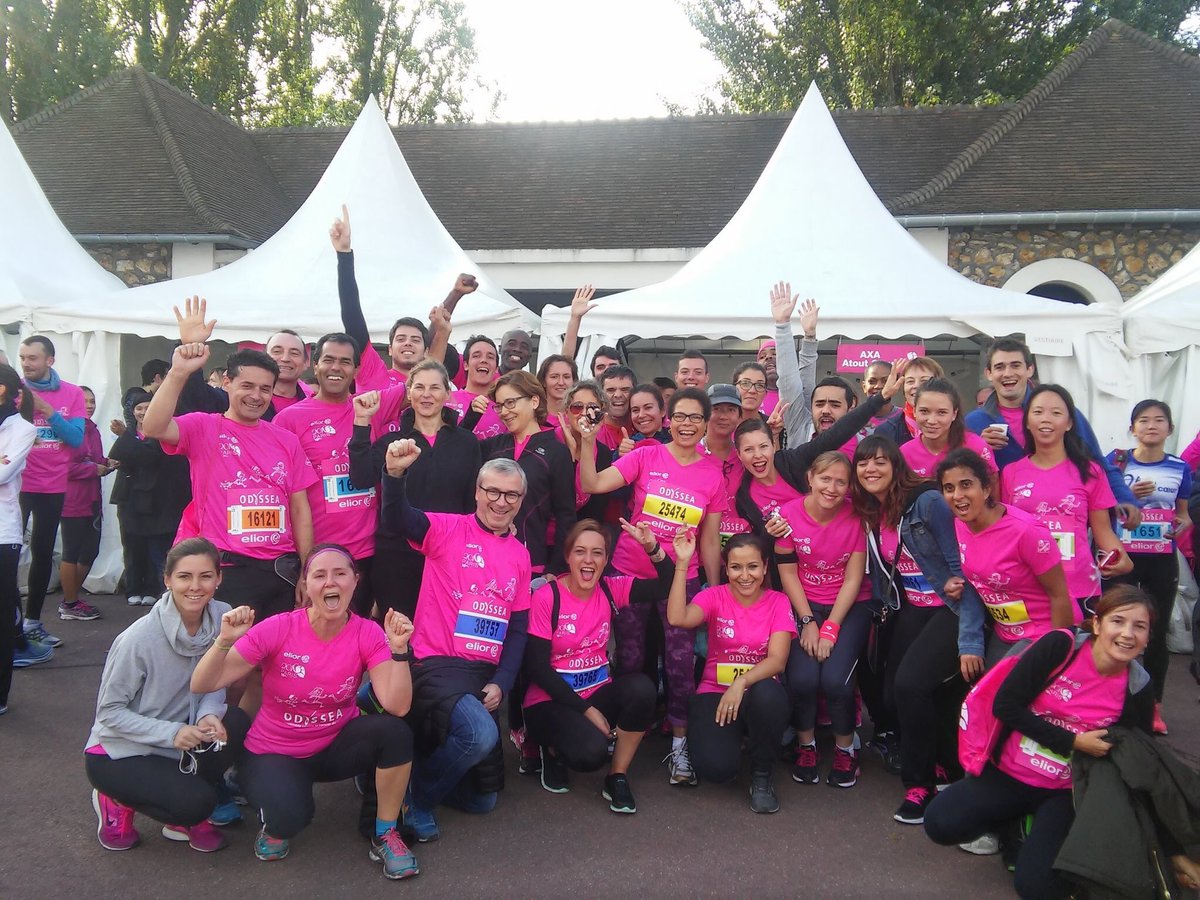BensegnorP's tweet photo. mobilisation exceptionnelle d' #AXA pour 1 magnifique cause. Immense bravo ! #OctobreRose #odyssea2016 !!! #AXAPJ #AXAAtoutCoeur https://t.co/C1ViUDhVbM