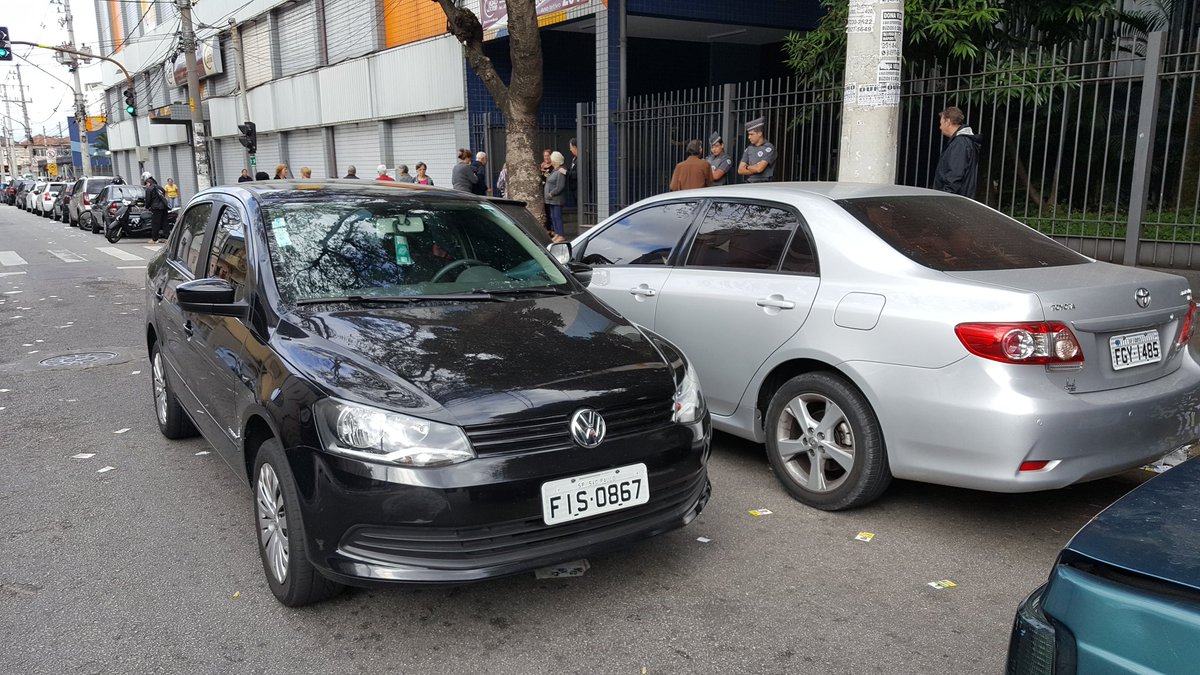 HCDRN's tweet image. #policiamilitar o cara me trava e os policiais nao fazem nd, vou falar com eles e dizem q não podem fazer nd. Absurdo @PMESP