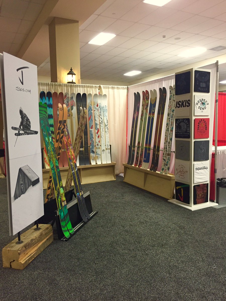 BTVRotary's tweet photo. #btv #vt #uvmbored #burlingtonvt 

VT SKI+RIDE EXPO

SoBu Sheratan

Show only deals 

Mountains

50 Vendors 

Clinics 

Movies 

Beer

Music https://t.co/OLJNar0fE0