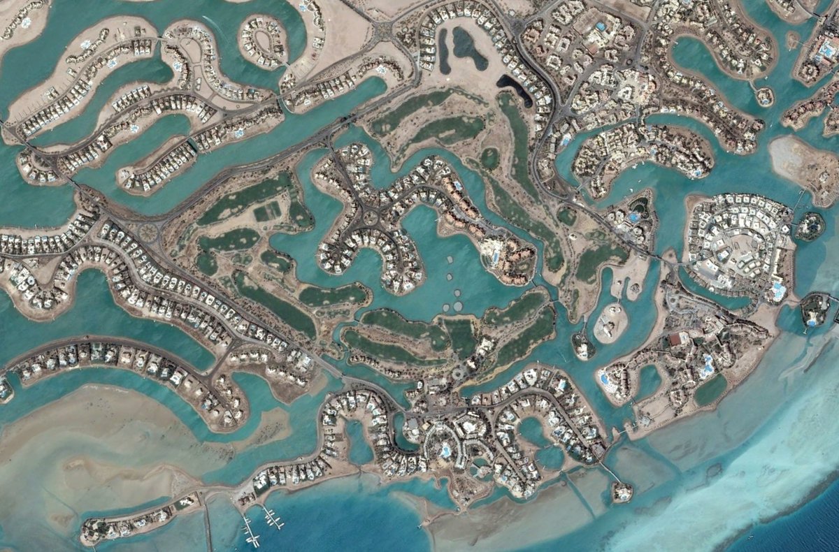 samehabouelkhie's tweet photo. صور جوية لـ #مصر
#الجونة
AERIAL SHOTS OF EGYPT
#Algouna https://t.co/AlY2NIBP13
