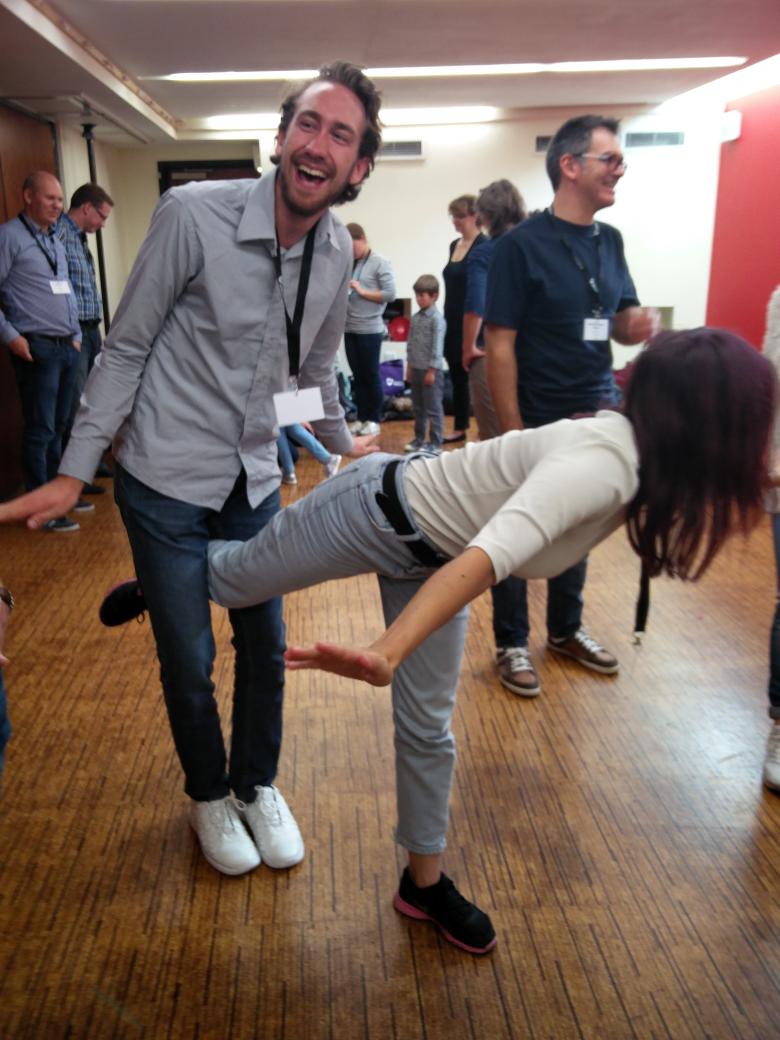 Eileen_Viola's tweet photo. Trying really hard to turn into an air plane 🛩️ #dlaberasmus https://t.co/P8ZdobaJCM