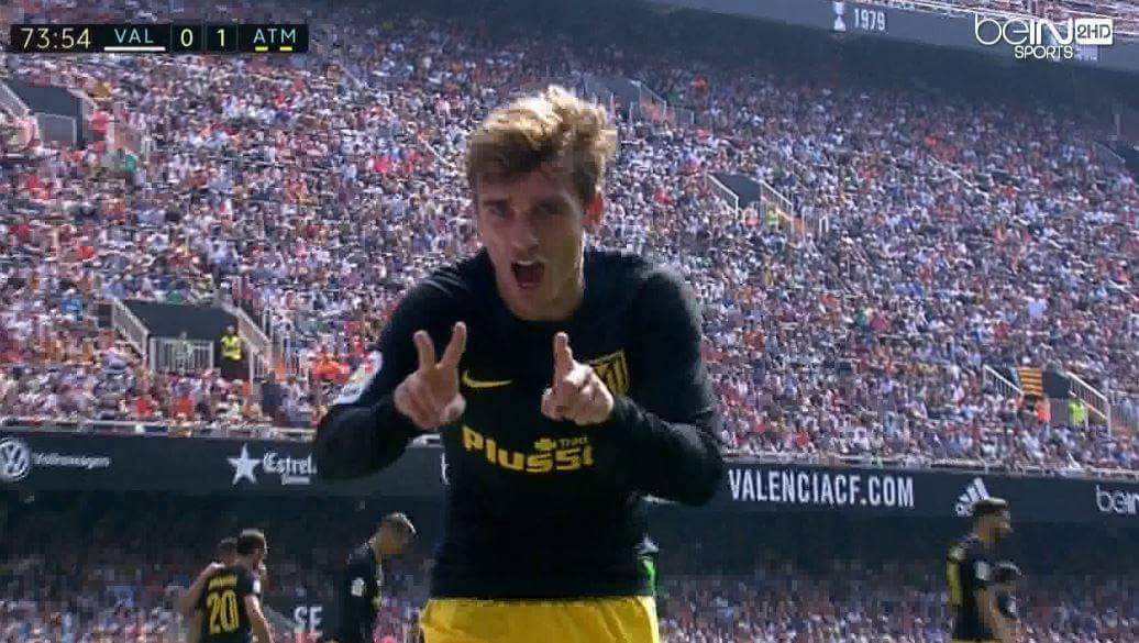 AtleticoFans's tweet photo. What a touch of class. Griezmann dedicated his goal to injured Atleti's number 12, @augusto12f ! #AnimoAugusto #Atleti #ValenciaAtleti https://t.co/RTB01nWPd6