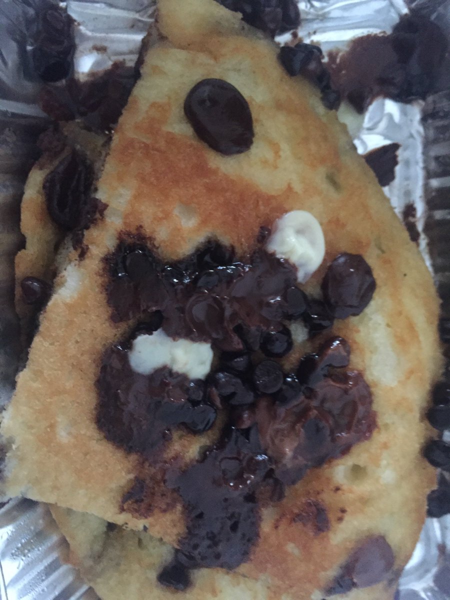 When you tell <a href="/chefkelcheung/">chefkelvincheung</a> that you can't eat at #bastian for the #beachbod, he sends you this #bestsundaysurpise <a href="/AndreaMicheleB/">Andrea Michele</a> #kelbod