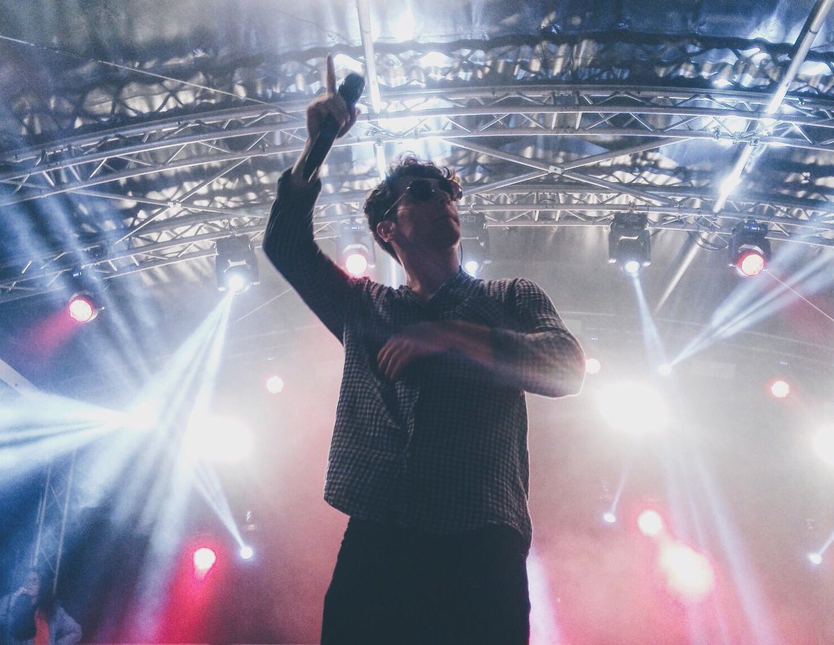 ryanmackmusic's tweet image. Shades on!!  

instagram.com/p/BLD2Lv-A8Zh/