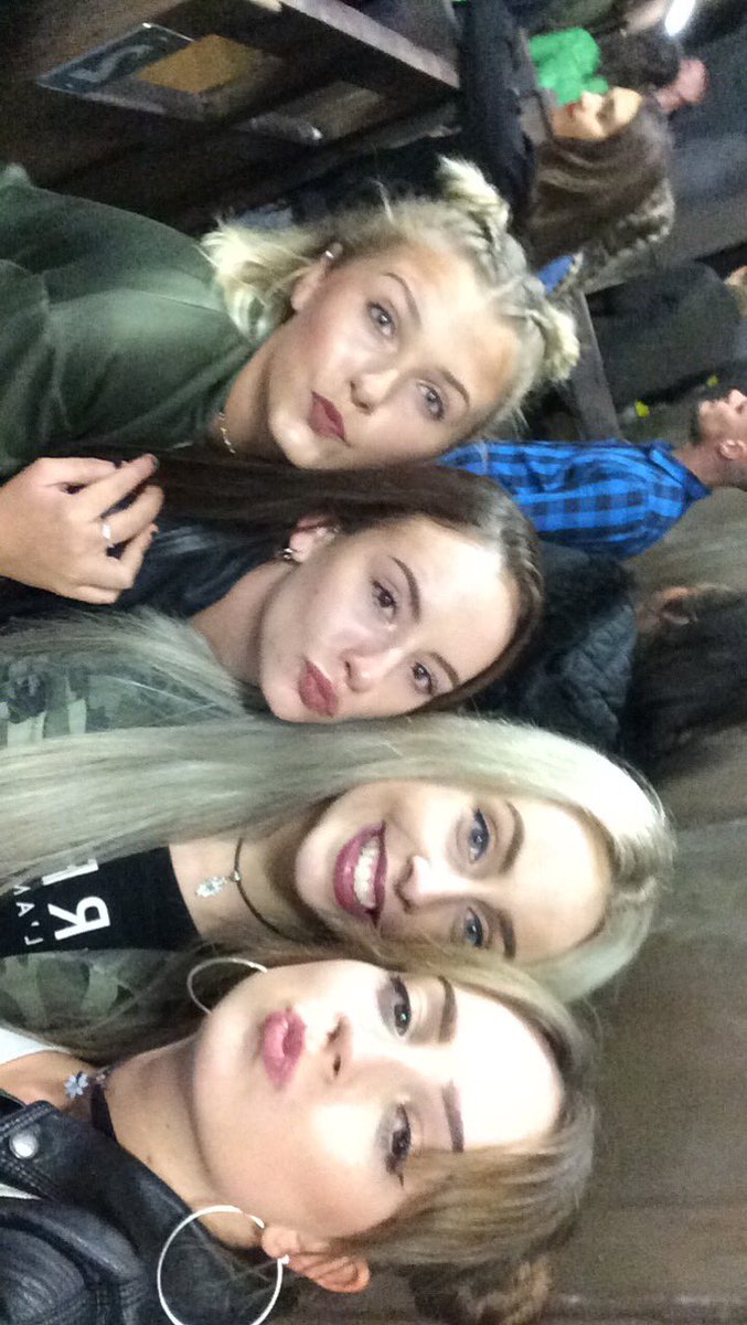 anna_gardener's tweet photo. Had THE best time last night at Thorpe park with the best people!✨🔥🎉 https://t.co/2XkGTbTNYV