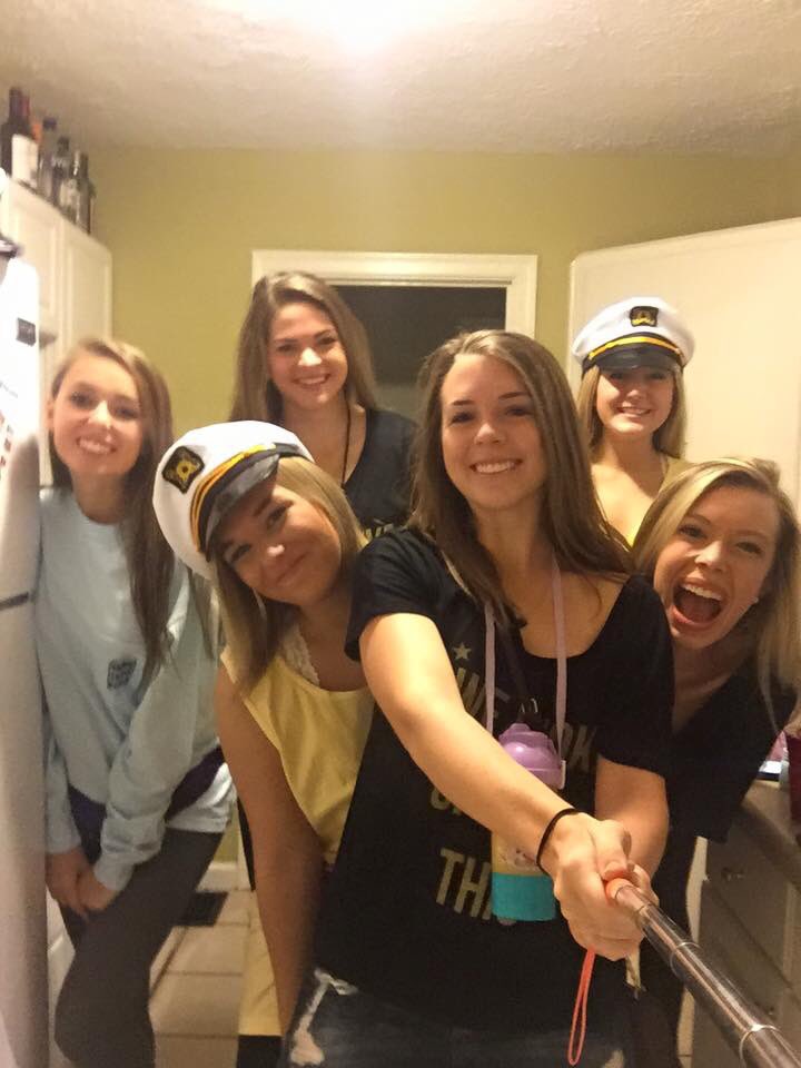shack619's tweet photo. Because the shack will be at homecoming and that just made your day 🙊🙌🏿👏🏽😄 https://t.co/mNjjnhXy6w