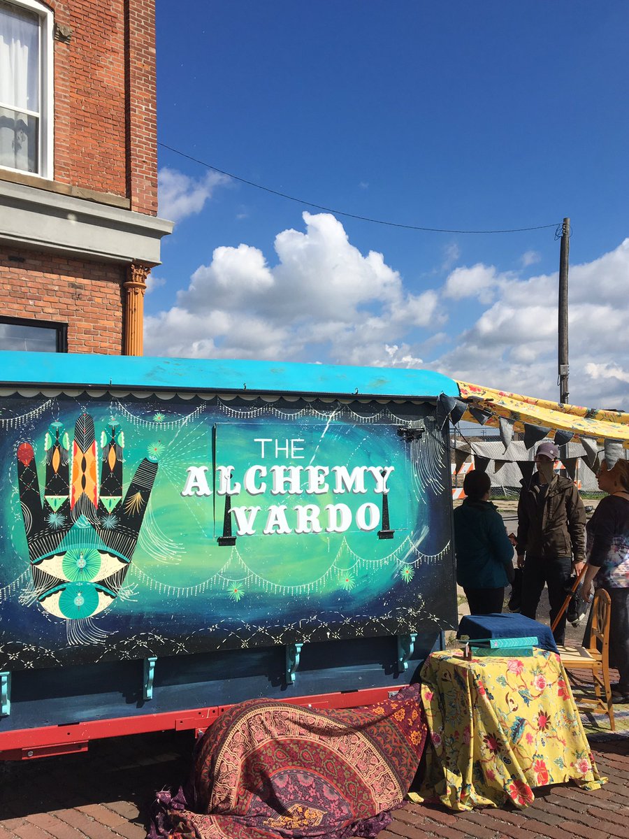 The streets are open! Stop by El Dorado and get free henna today! #openstreets #detroit