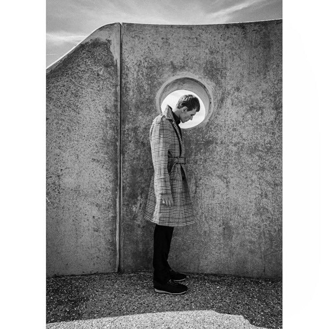 HopeVonJoel's tweet photo. Outtake new menswear story #oddaspaces @oddamagazine featuring #gabecurry wearing @Burberry @FollowWestwood #styling #artdirection 👉🏻👌🏻 https://t.co/lBA9lfpTjX