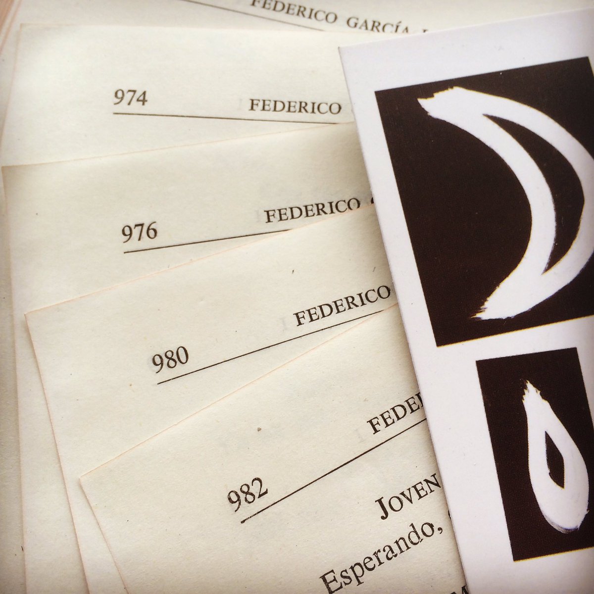 #MilFedericos Nuevo horario 20hs <a href="/lacarpiteatro/">La carpinteria </a> #domingo #lluvia #poesia #teatro #Lorca