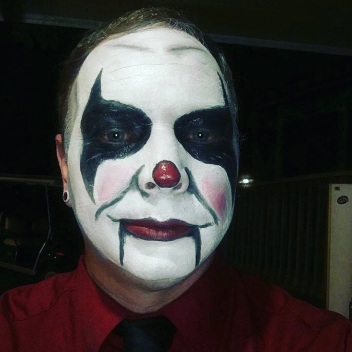 TwistedFxx's tweet photo. @HauntedAngelus #clown #bolo #hauntedhouse https://t.co/CSZ6PbuqEk
