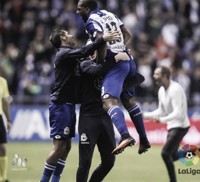 Depor_VAVEL's tweet photo. Las puntuaciones de la victoria deportivista de ayer, por @Antonlopez_98 
https://t.co/yHDz3F5vKS https://t.co/Vrpg2YuCUI