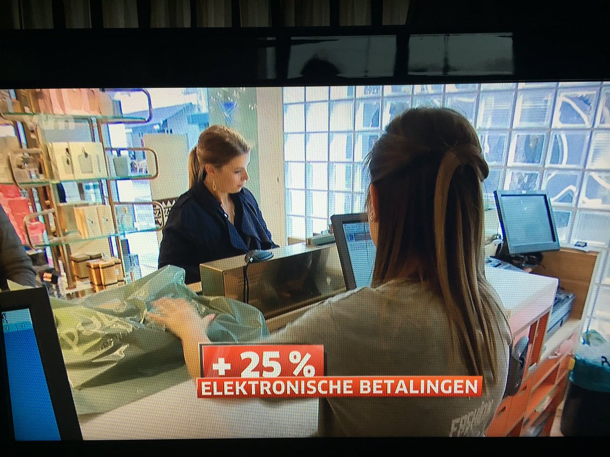 SundayShopday's tweet photo. Mooie reportage op @VTMNIEUWS naar aanleiding van geslaagde derde editie van #Sundayshopday met +25% meer betalingen https://t.co/gIwayUCnk4