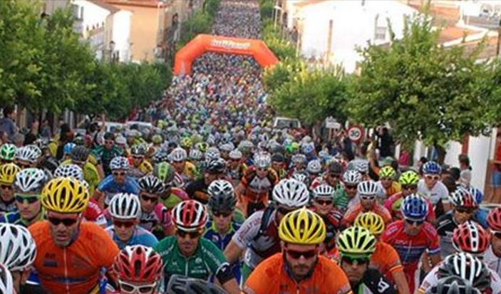 jzzhs's tweet photo. XVI RUTA BTT GRAN PREMIO VILLA DE PATERNA @rutabttpaterna @DeporteAND #SomosPersonasSordas #DIPS2016 @CNLSE @Alfredodeaf  GRUPOS SORDOS https://t.co/we2HTpbEjY