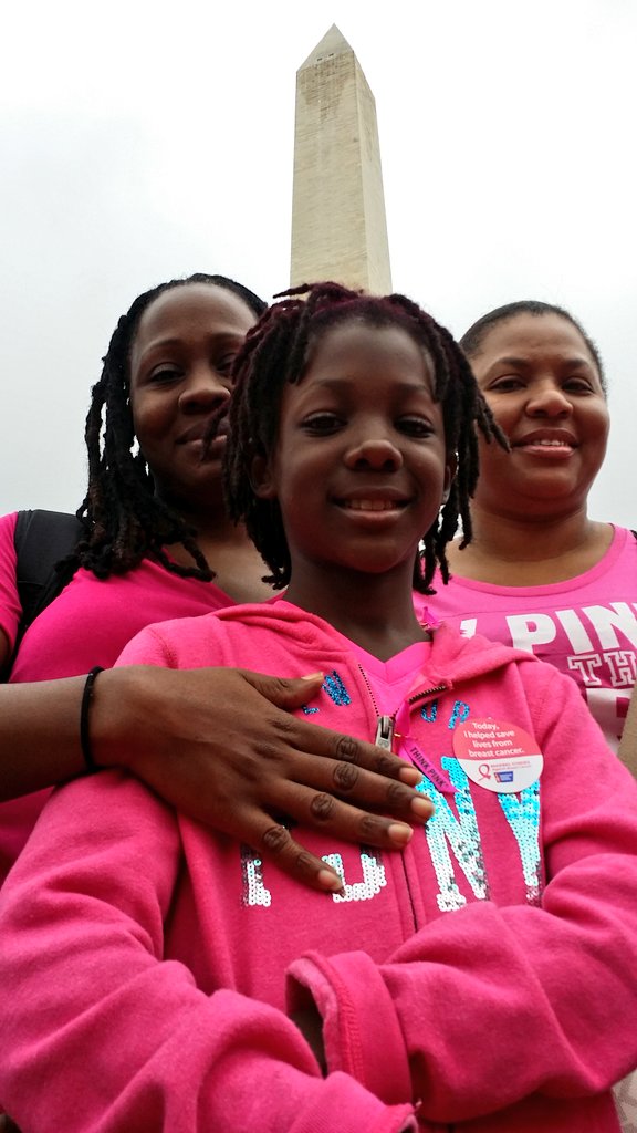 JetBlueDCA's tweet photo. CMs participating in the #AmericanCancerSociety's #MakingStridesAgainstBreastCancerWalk on the National Mall today @JetBlue @HelloJetBlue p1 https://t.co/wywSsojz8Q