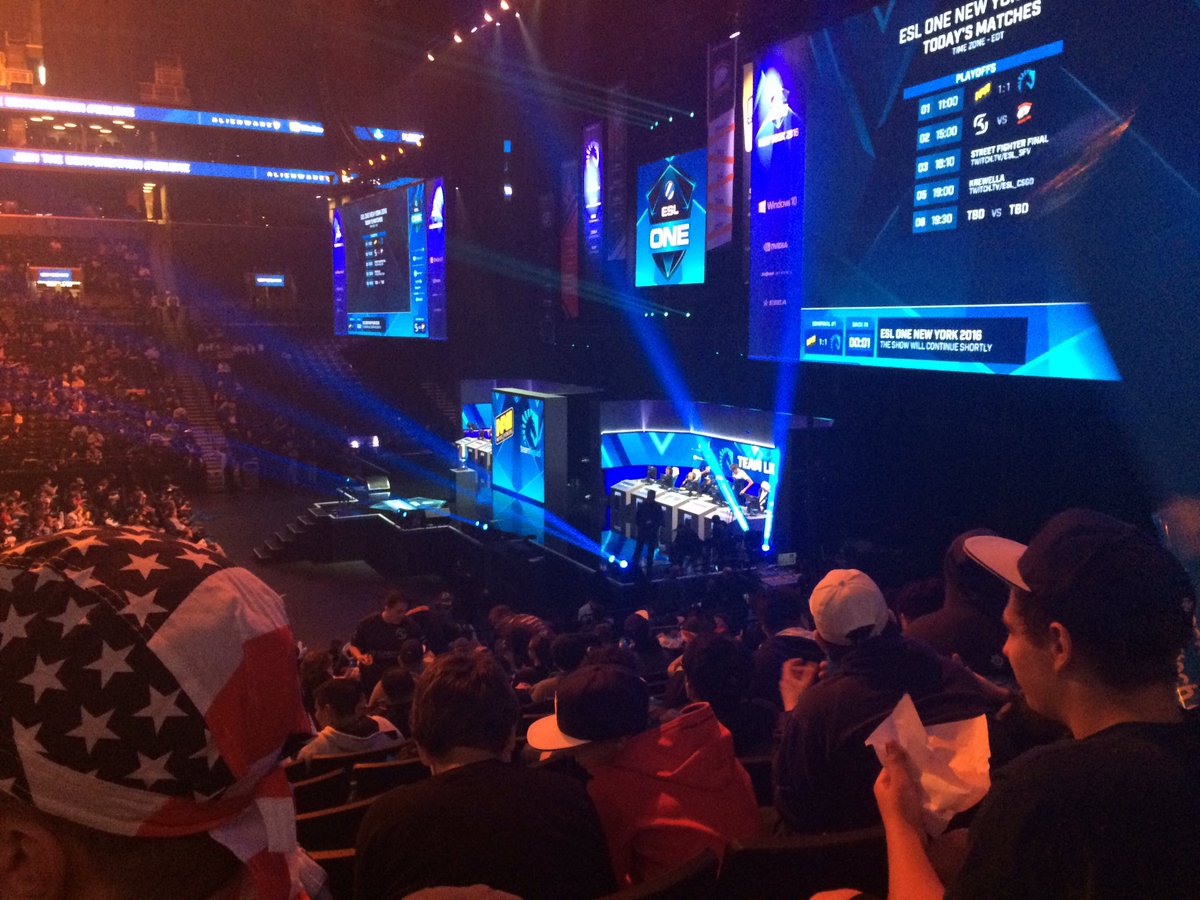 bausmod's tweet photo. The @TeamLiquidnet hype is real- glhf on dust 2 ! #ESLOneNewYork https://t.co/uLHPhaOUf2